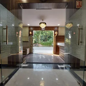 Taj Point Manage By Taj Sunrise Group Privatunterkunft
